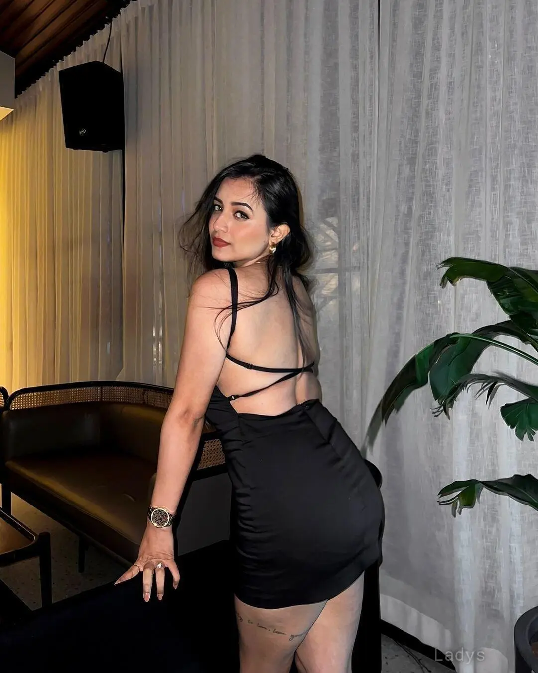 Harshita, 22 years beautiful nude Delhi escorts girl, height 173 sm, Weight  kg