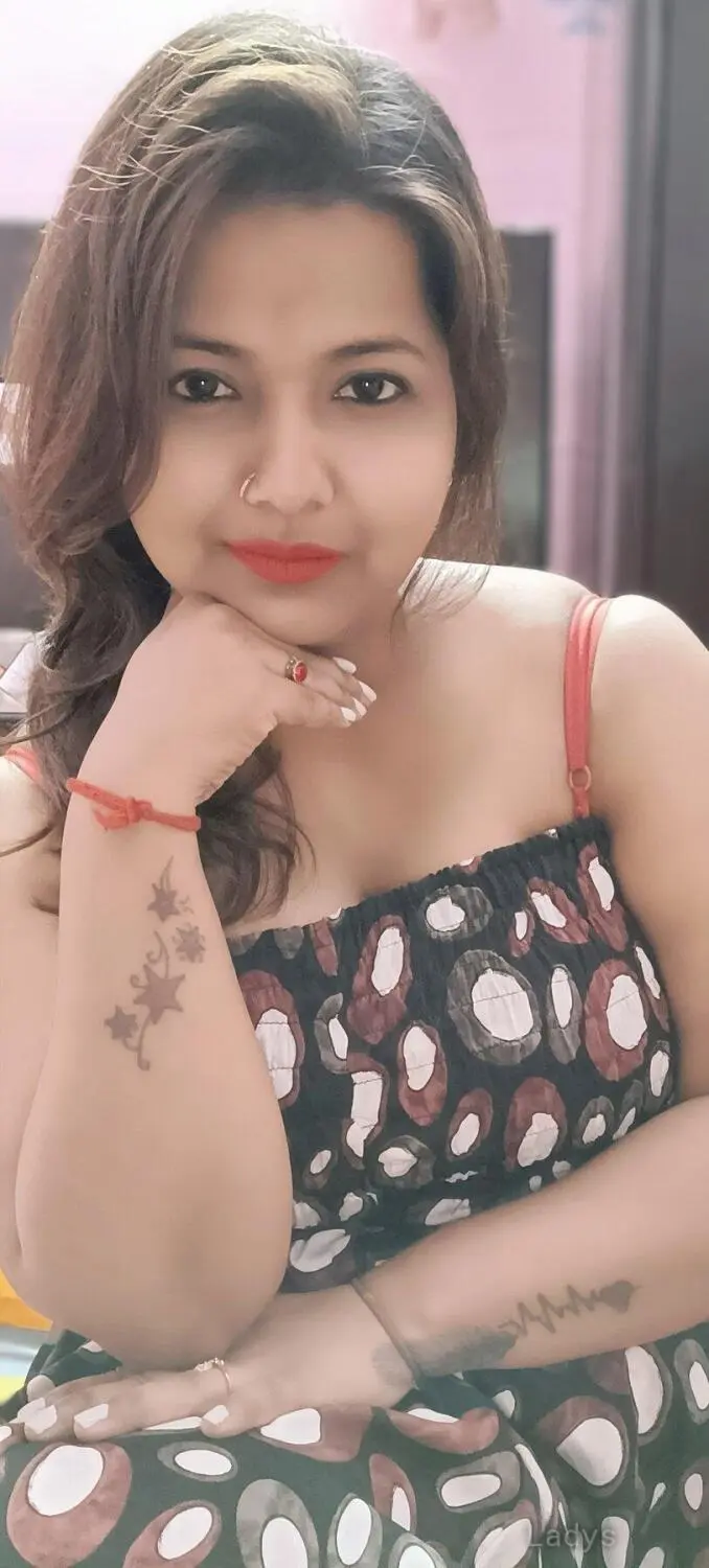 Kanika, 25 years beautiful nude Delhi escorts girl, height 155 sm, Weight kg