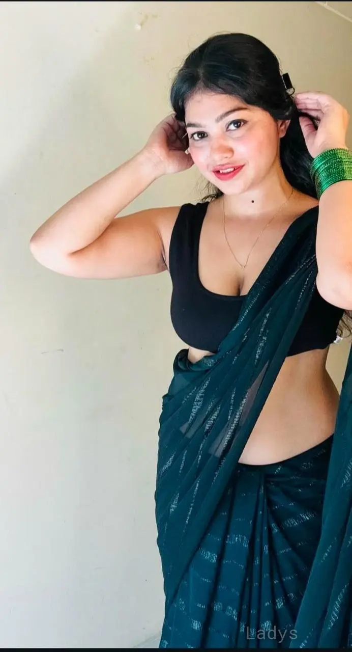 Khushi, 23 years beautiful nude Delhi escorts girl, height 143 sm, Weight  kg