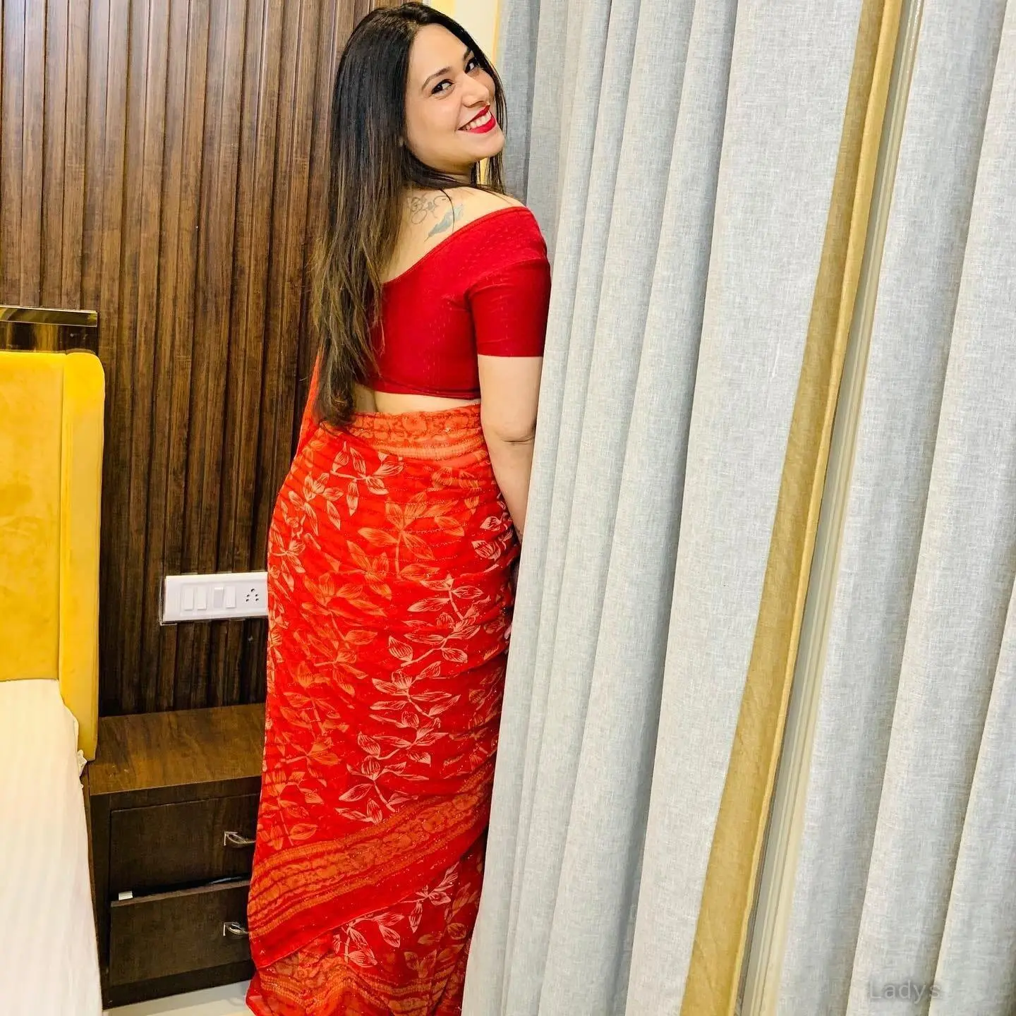 Mahi, 23 years beautiful nude Delhi escorts girl, height 145 sm, Weight  kg