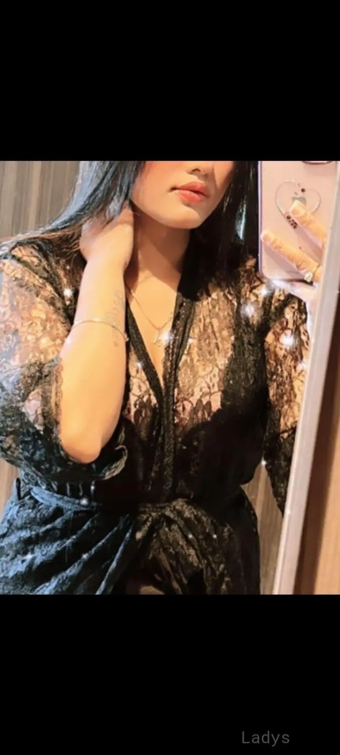 Nisha, 24 years beautiful nude Delhi escorts girl, height 176 sm, Weight  kg