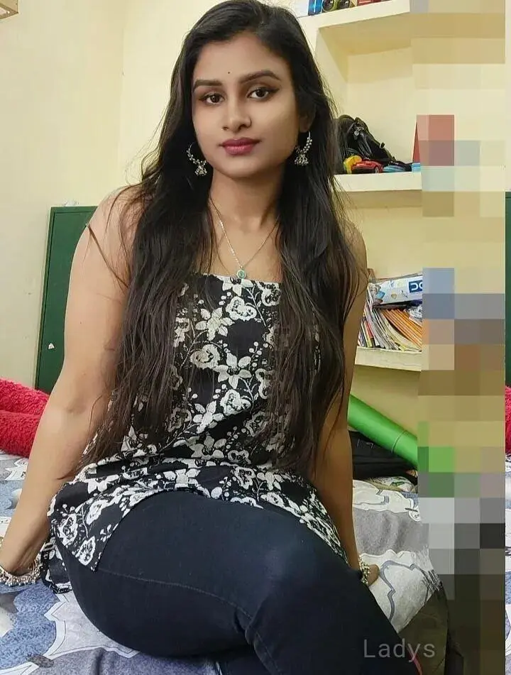 Pooja Singh, years beautiful nude Delhi escorts girl, height sm, Weight kg