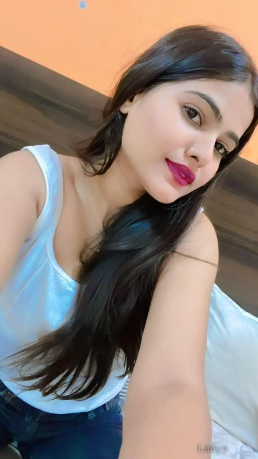 Shanti, 24 years beautiful nude Delhi escorts girl, height 153 sm, Weight  kg