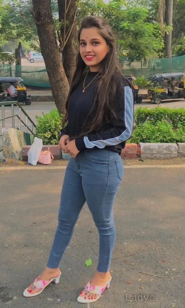 Sujata, 25 years beautiful nude Delhi escorts girl, height 168 sm, Weight  kg