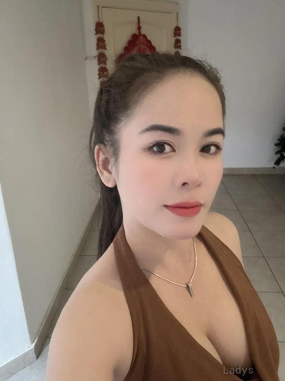 Yulia, 22 years beautiful nude Delhi escorts girl, height 160 sm, Weight  kg