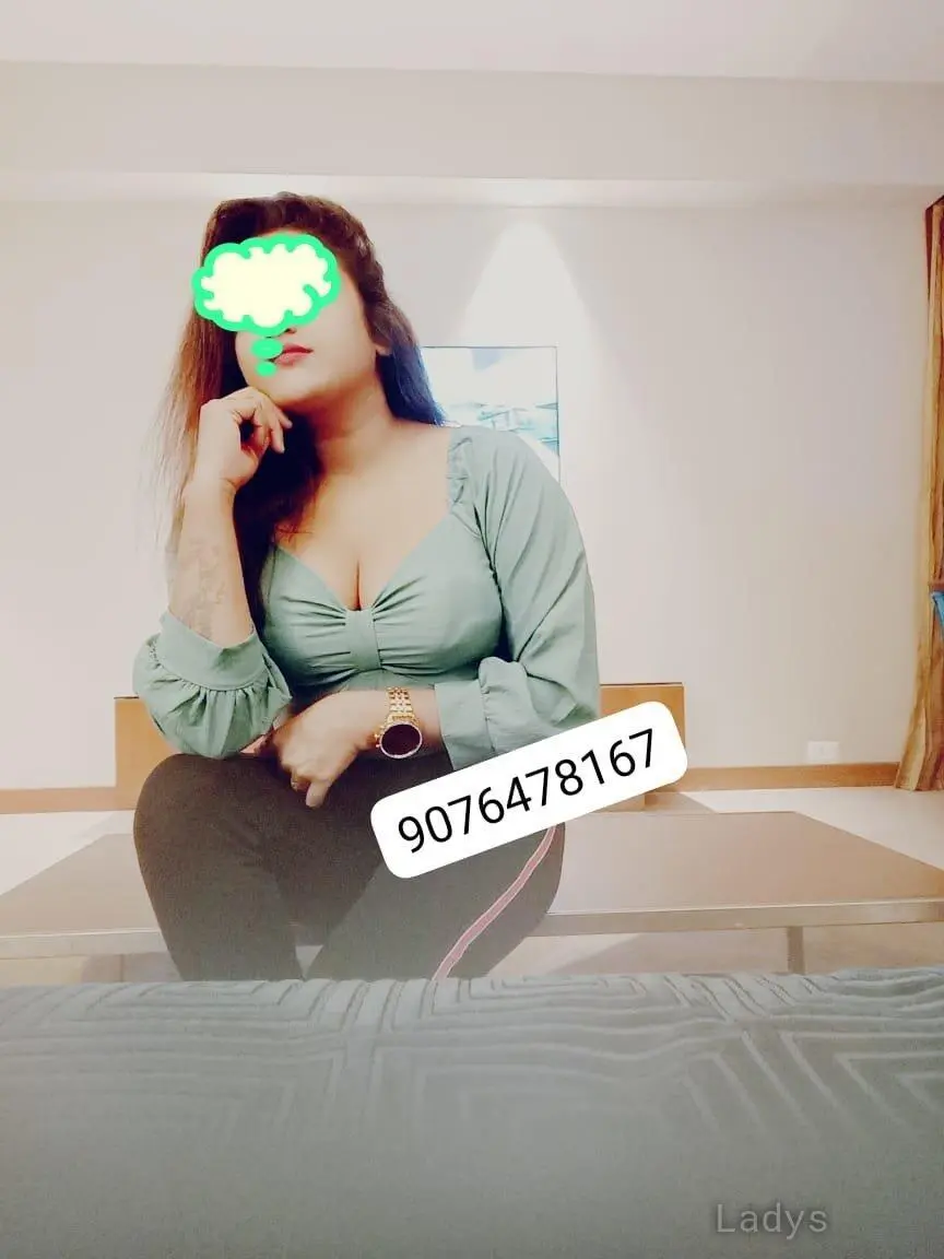 Rinky, 24 years sexy toples Delhi scorts girl, height 154 sm, Weight  kg