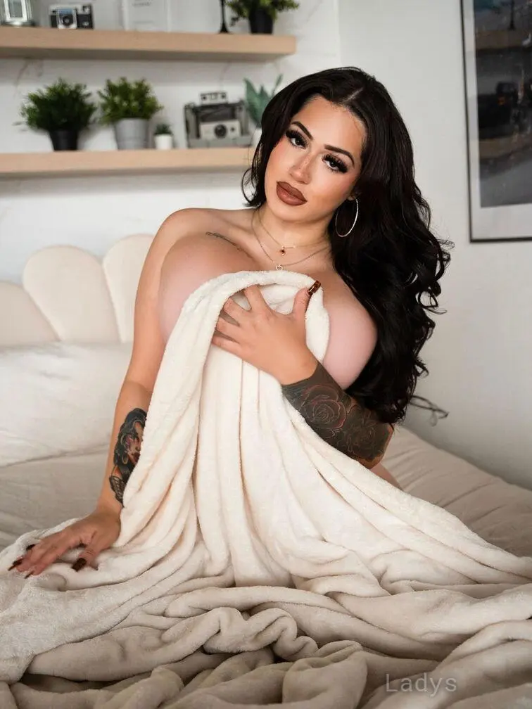 Adriana Brooke, 24 years beautiful nude Denver escorts girl, height 164 sm, Weight 60 kg