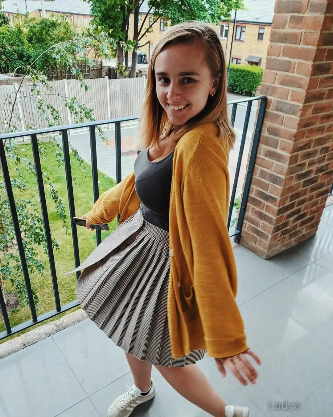 Hannah Witton, 34 years beautiful nude Denver escorts girl, height 155 sm, Weight 56 kg