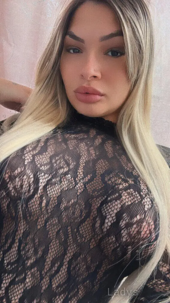 Karla, 25 years beautiful nude Denver escorts girl, height 156 sm, Weight 66 kg