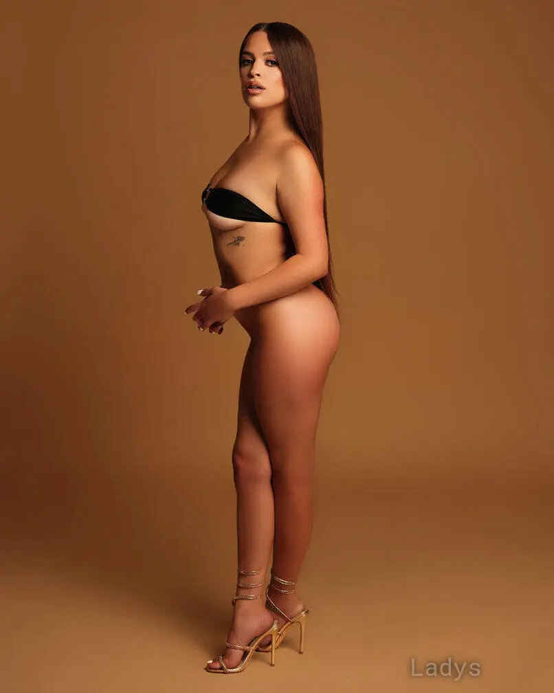 SKYE, 20 years beautiful nude Denver escorts girl, height 152 sm, Weight 55 kg
