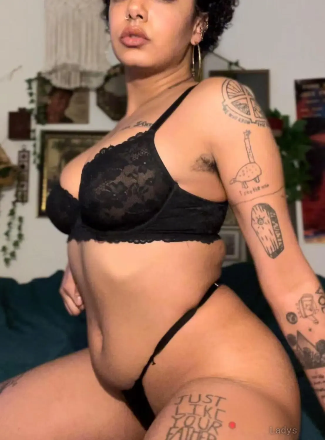 Ivy Rose, 25 years beautiful nude Detroit escorts girl, height 166 sm, Weight 57 kg