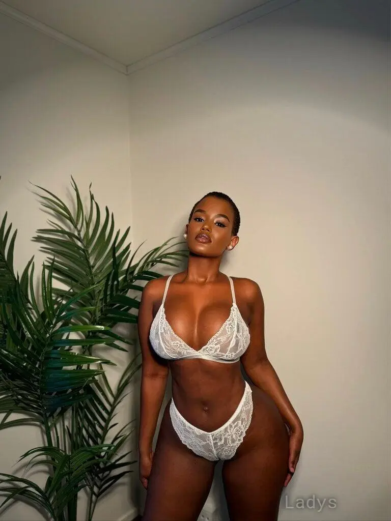 Lexiluv_00, 26 years beautiful nude Detroit escorts girl, height 172 sm, Weight 59 kg