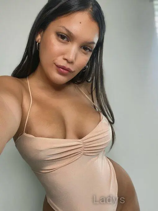 Prête pour une partie de jambes en l'air, 26 years beautiful nude Differdange escorts girl, height 170 sm, Weight 48 kg