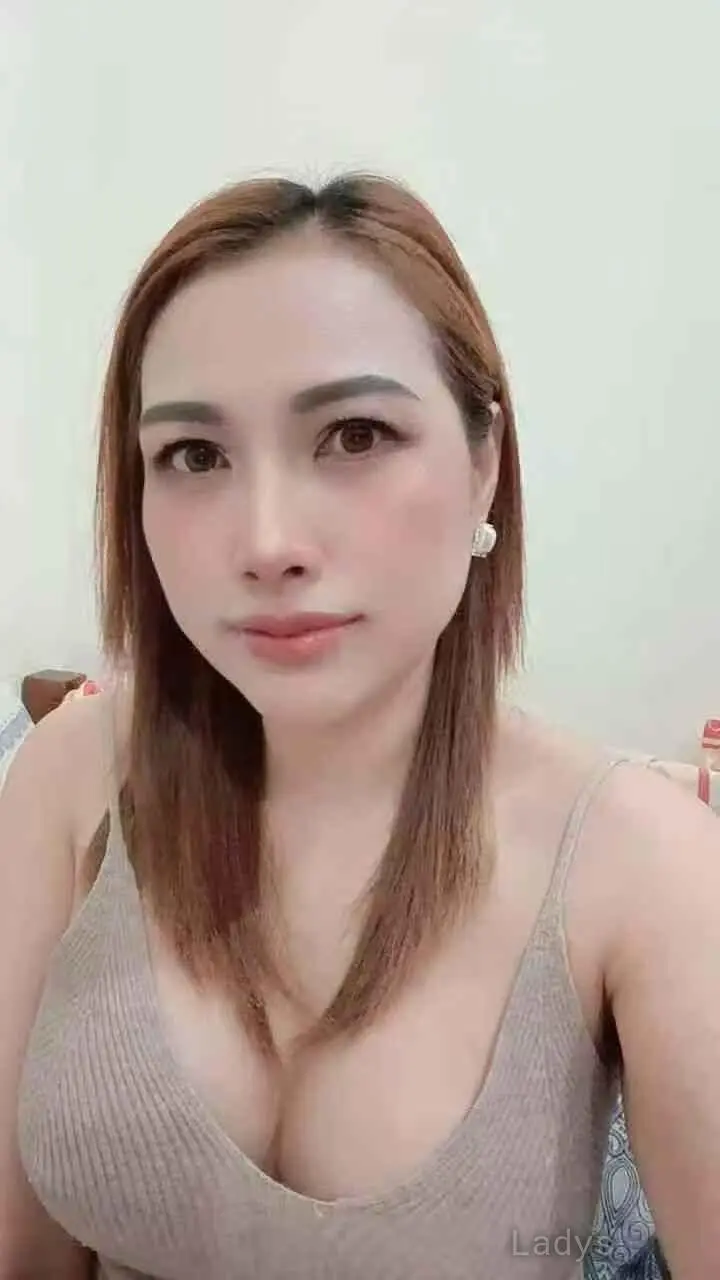 Lily, 25 years asian escorts girl, height 165 sm, Weight kg, Doha eacort
