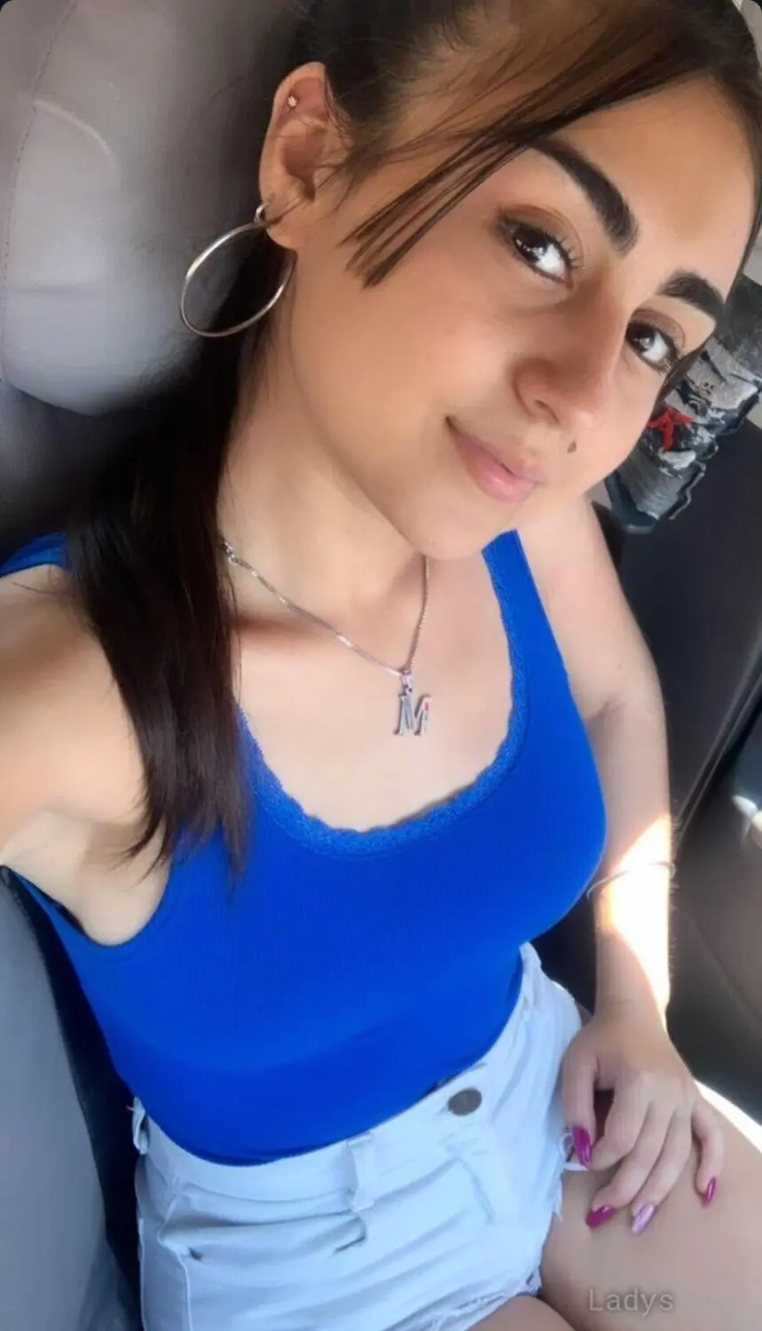 Aley, 25 years old Doha escort girl with big tits, height 165 sm, Weight  kg