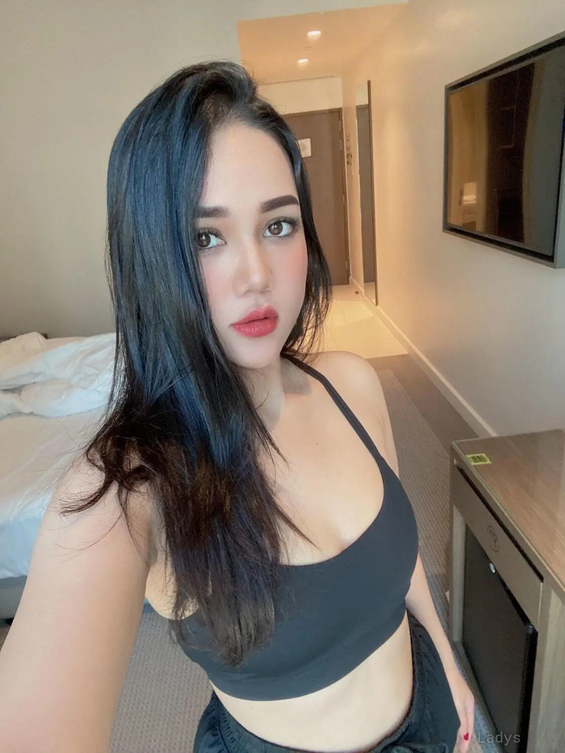 Bella, 23 years old Doha escort girl with big tits, height 168 sm, Weight  kg