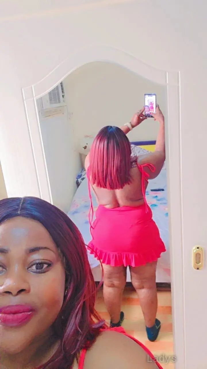 Doreen, 25 years old Doha escort girl with big tits, height 160 sm, Weight kg