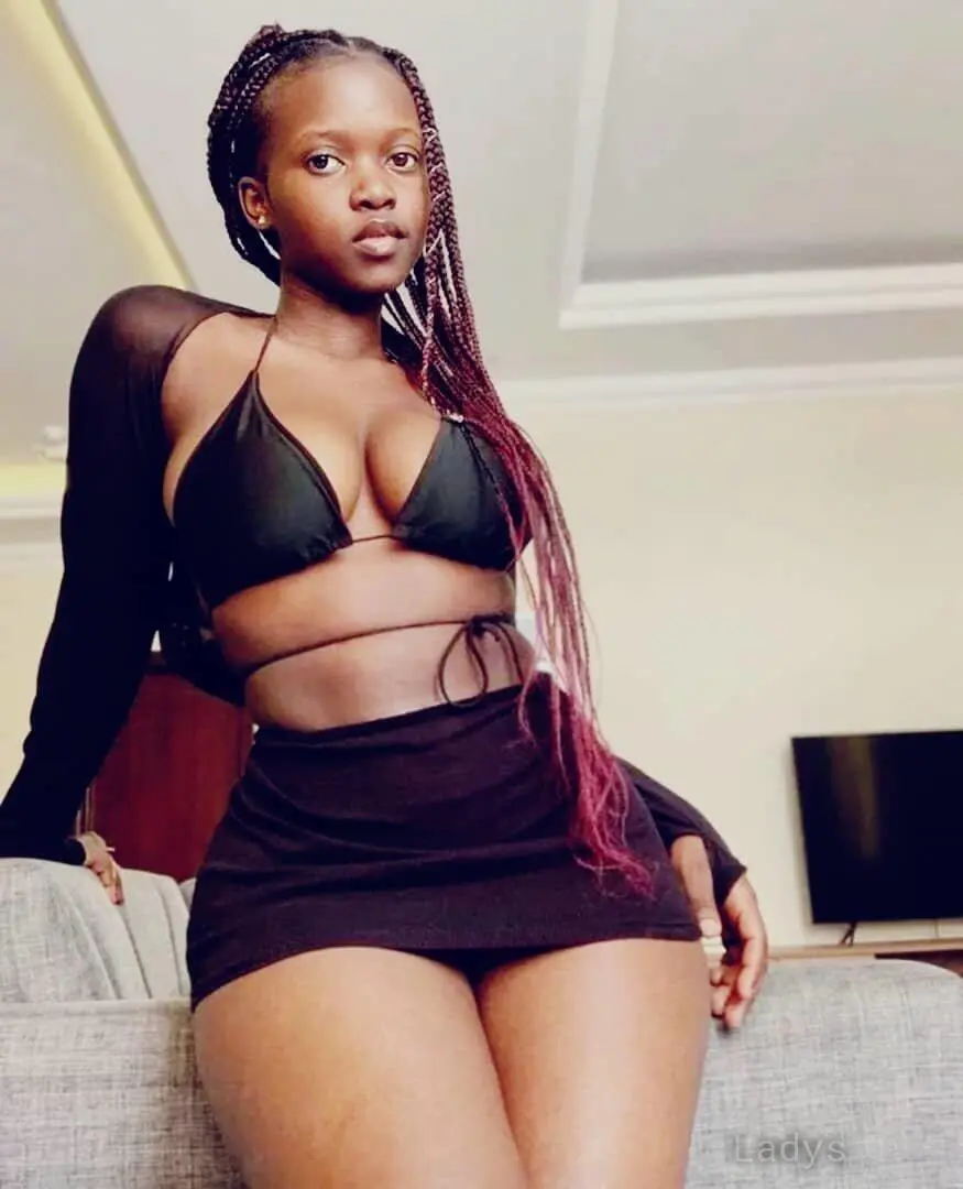 Jessie, 23 years old Doha escort girl with big tits, height 160 sm, Weight  kg