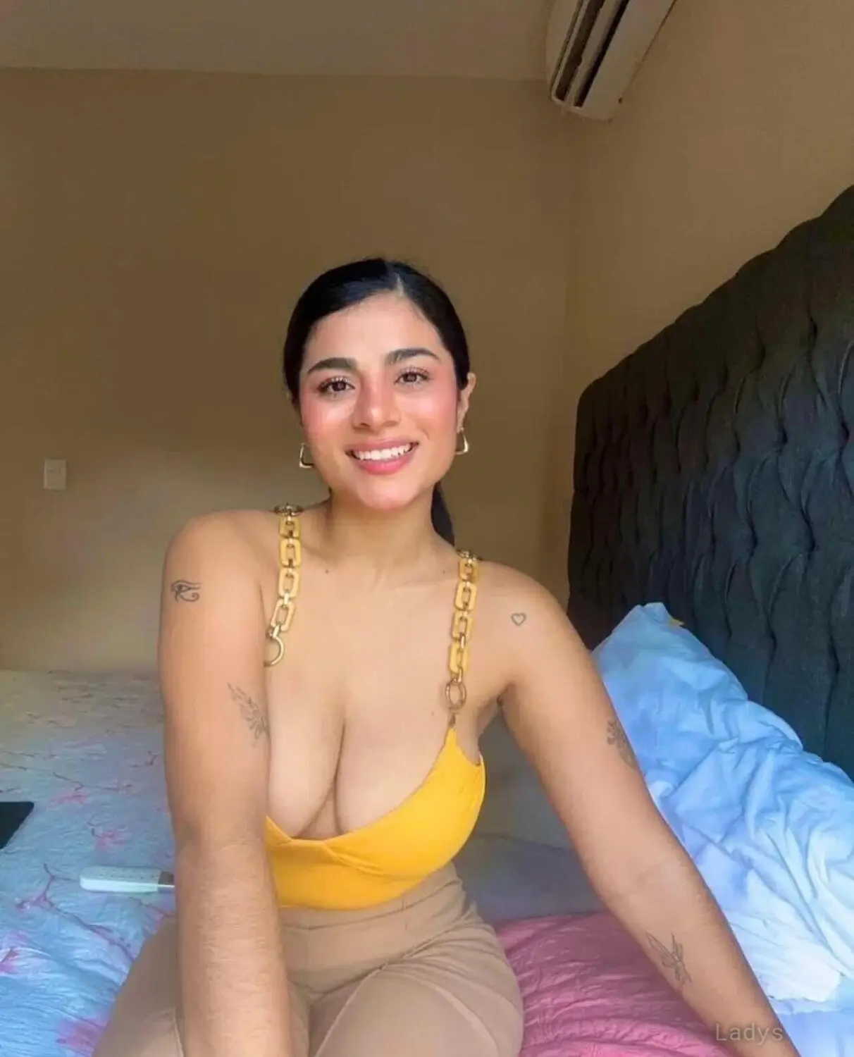 Limmia, years old Doha escort girl with big tits, height sm, Weight kg