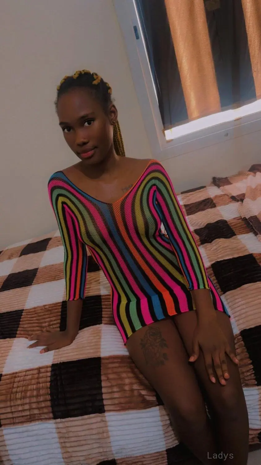 Lucy, 22 years old Doha escort girl with big tits, height 155 sm, Weight kg