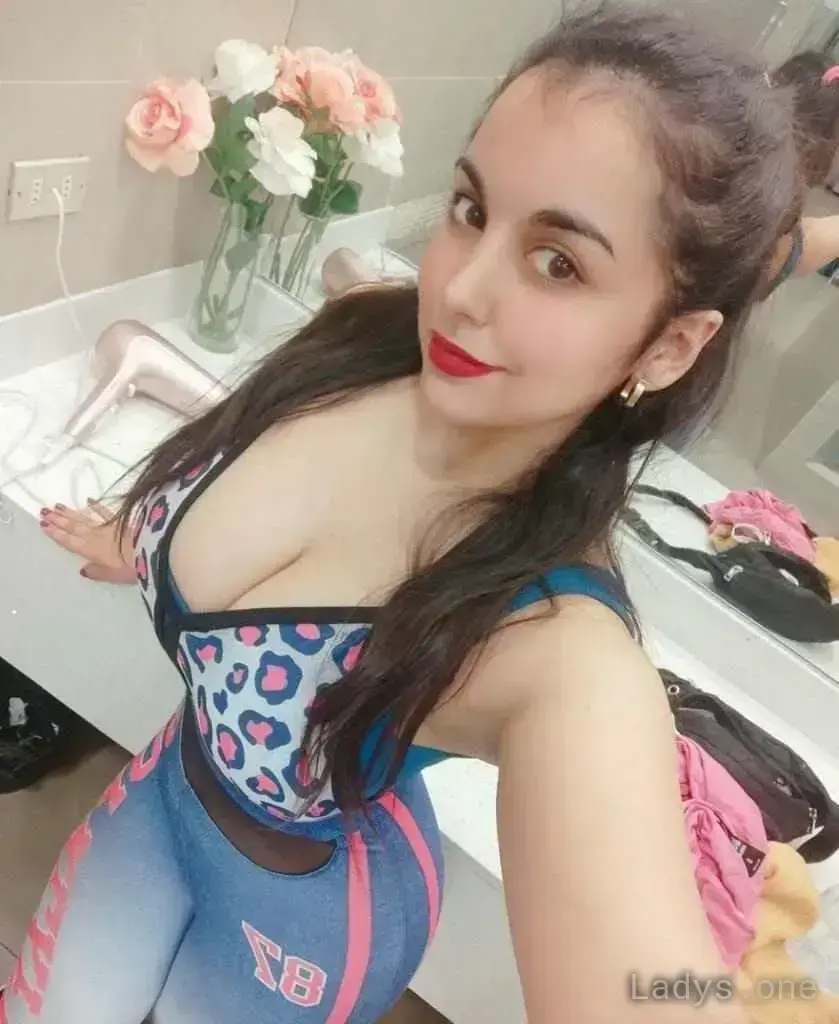 Lysa, 24 years old Doha escort girl with big tits, height 170 sm, Weight kg