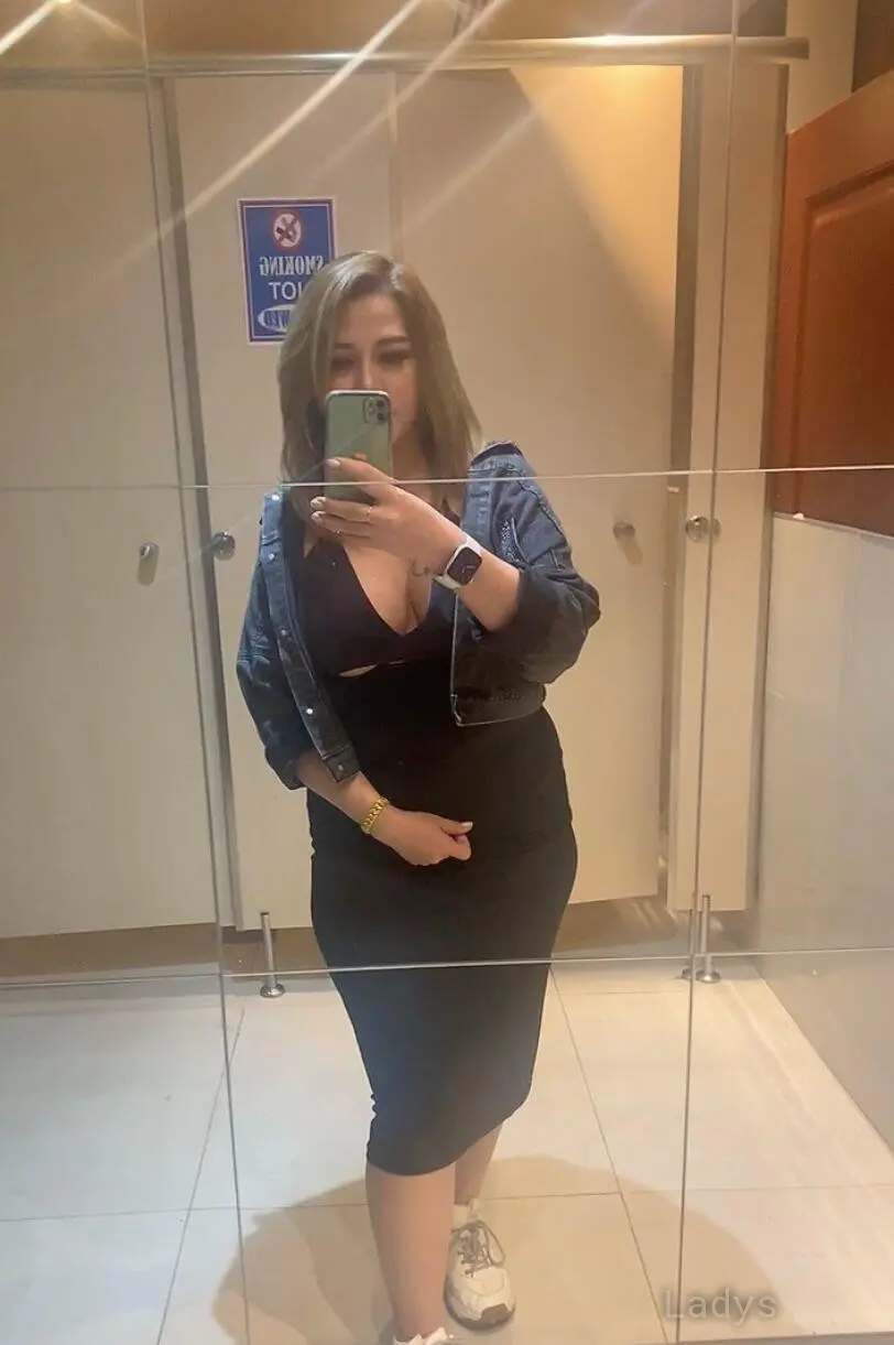 Micky,  years old Doha escort girl with big tits, height 165 sm, Weight  kg