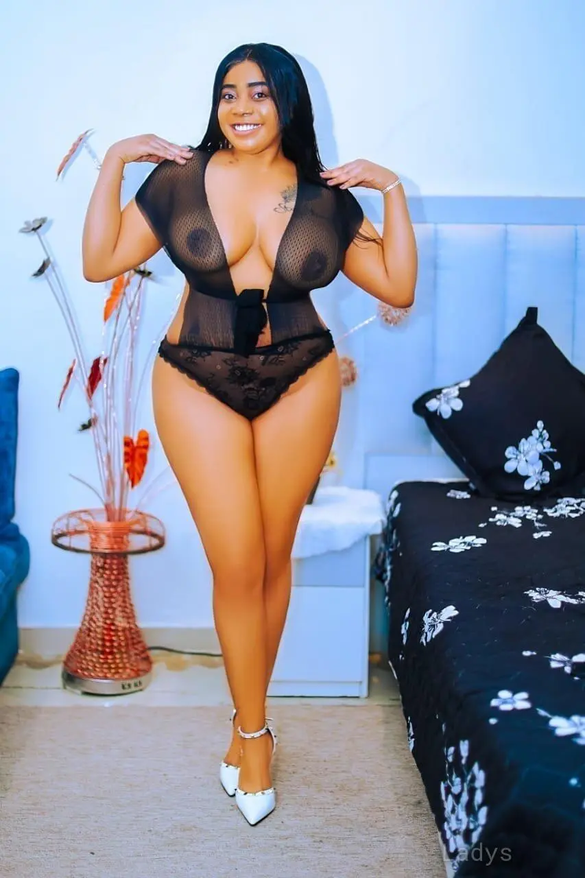 Pendo, 25 years old Doha escort girl with big tits, height sm, Weight kg