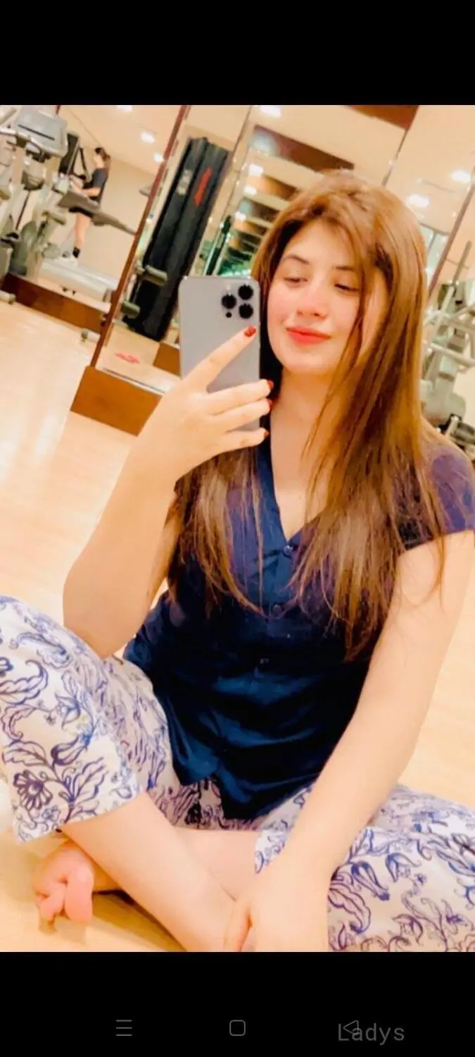 Rohi, 24 years old Doha escort girl with big tits, height 198 sm, Weight  kg
