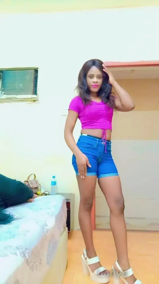 Shamirah, 22 years old Doha escort girl with big tits, height 122 sm, Weight  kg
