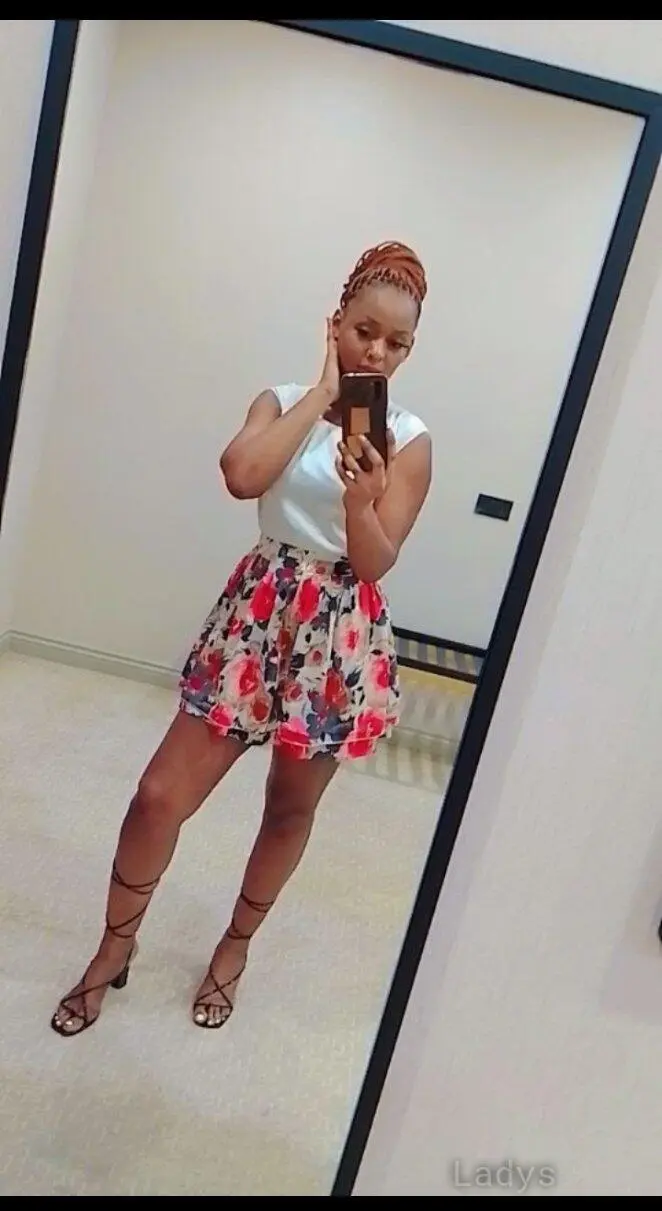 Sly, 22 years old Doha escort girl with big tits, height sm, Weight kg