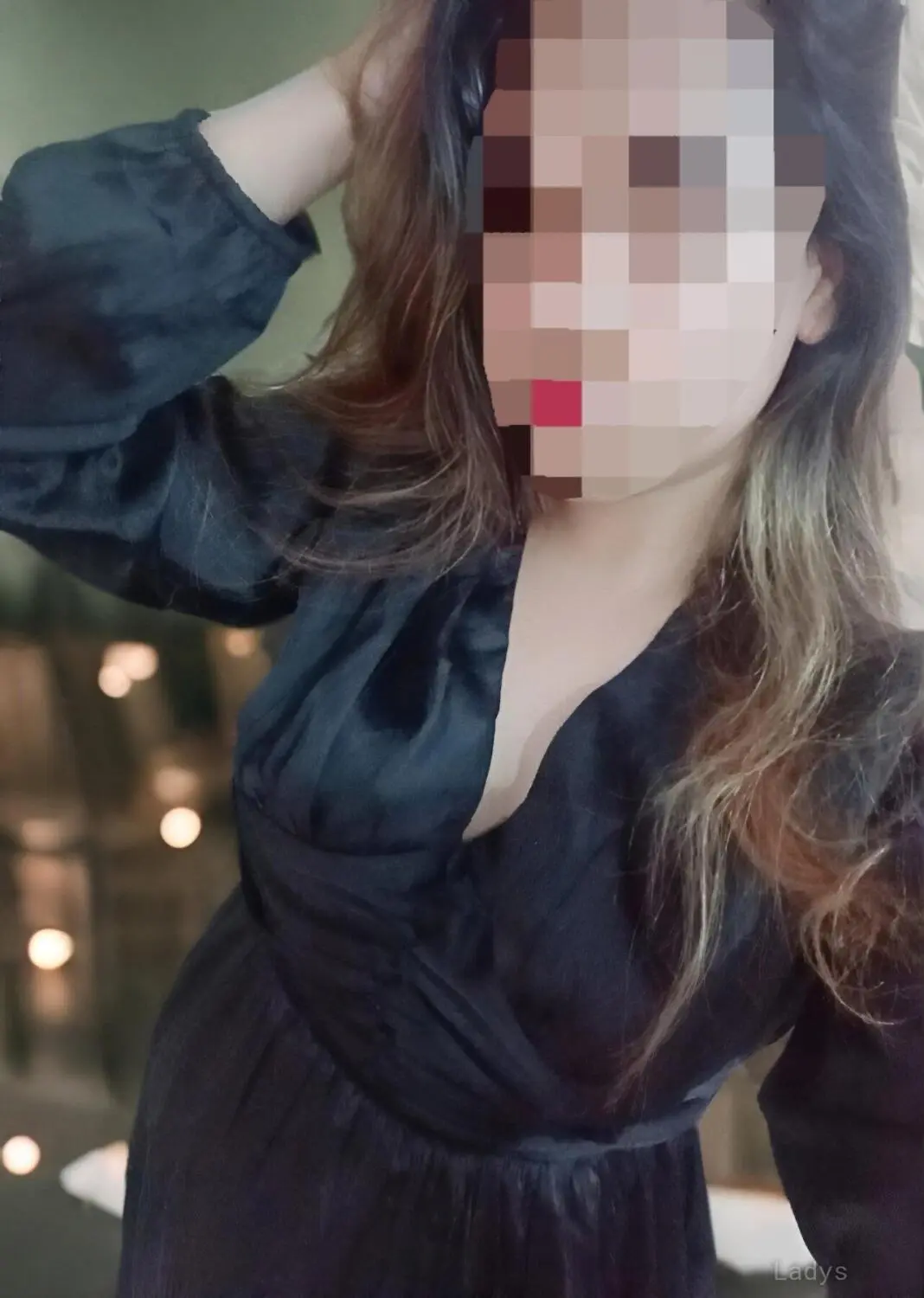 Veni, 25 years old Doha escort girl with big tits, height sm, Weight kg