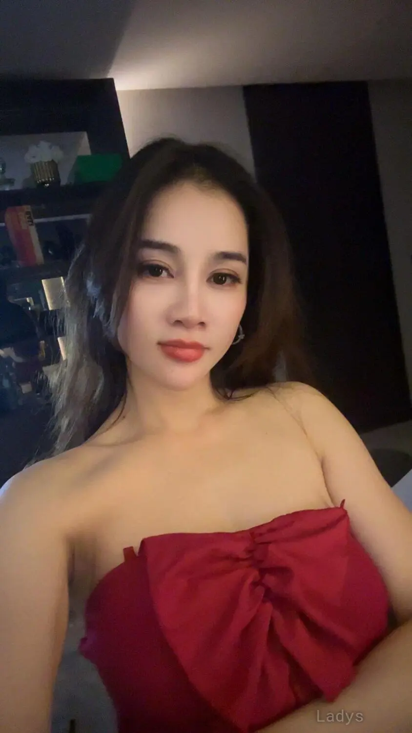 Allison, 23 years beautiful nude Doha escorts girl, height 159 sm, Weight kg