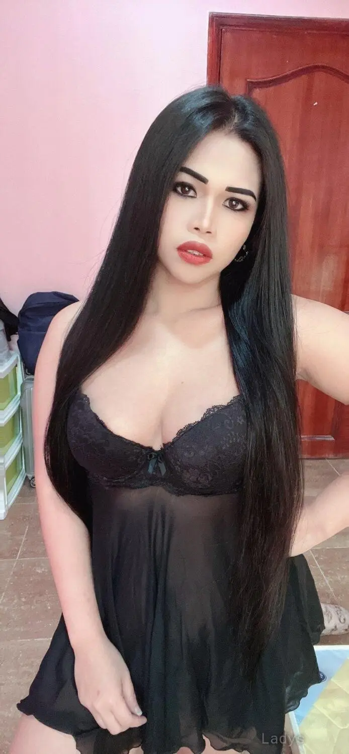 Ammy, 27 years beautiful nude Doha escorts girl, height 157 sm, Weight 53 kg