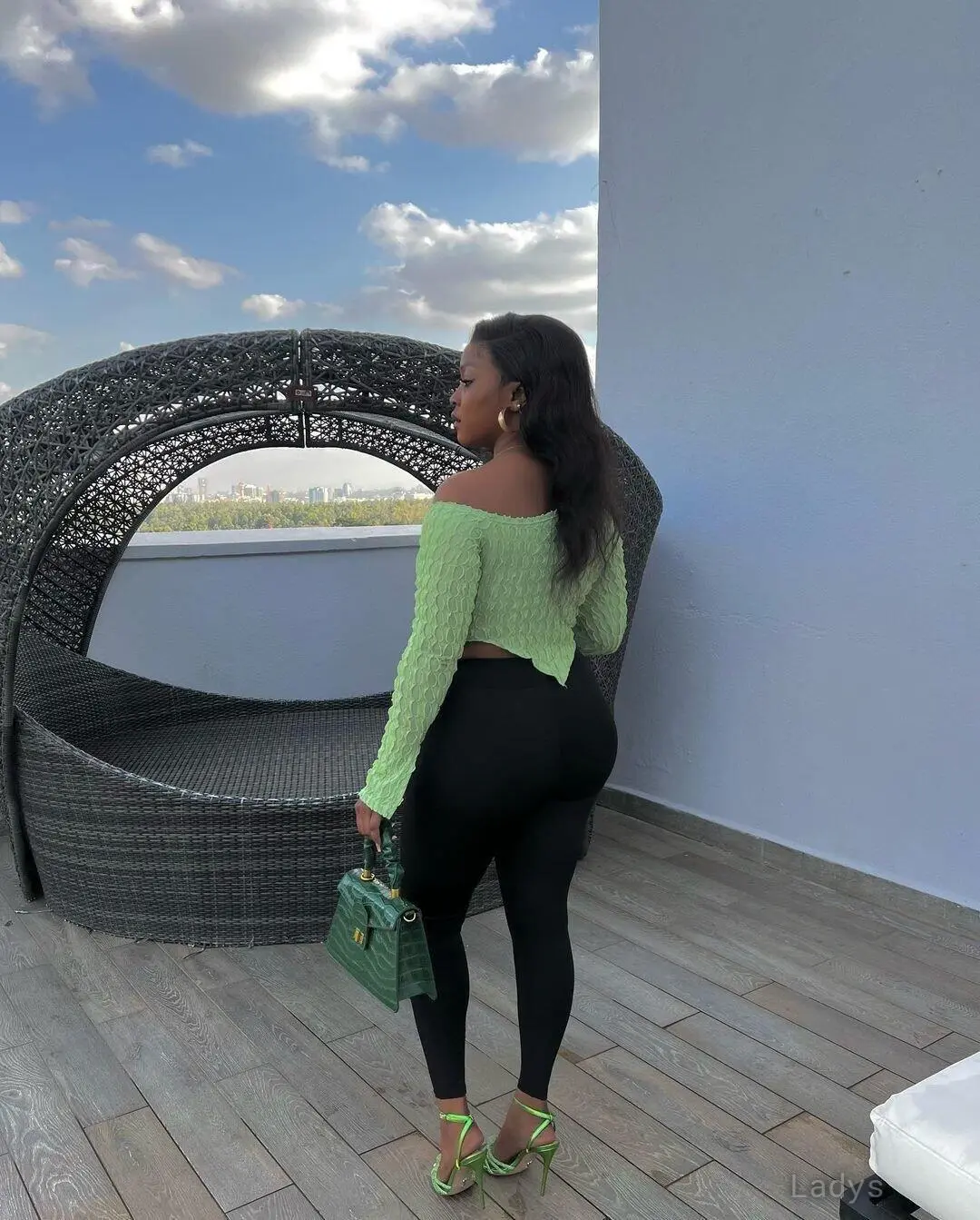 Casteen, 24 years beautiful nude Doha escorts girl, height 153 sm, Weight kg