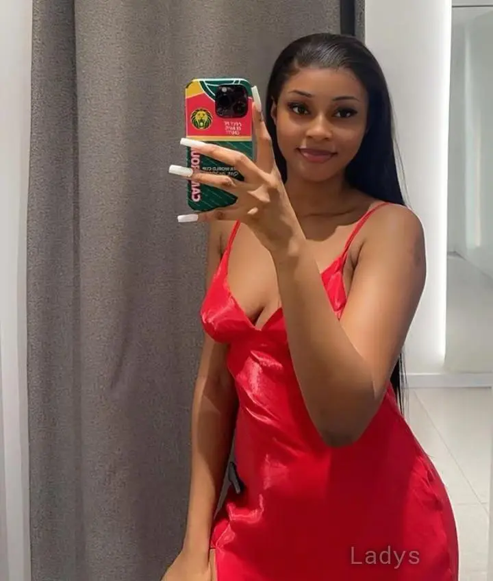 Fatima Queen of Blowjob in Doha, 25 years beautiful nude Doha escorts girl, height 184 sm, Weight  kg