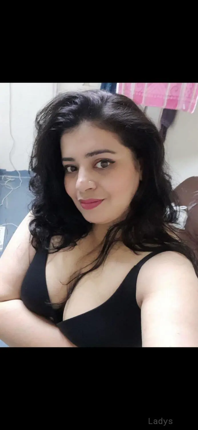 Fiza, 32 years beautiful nude Doha escorts girl, height 154 sm, Weight kg