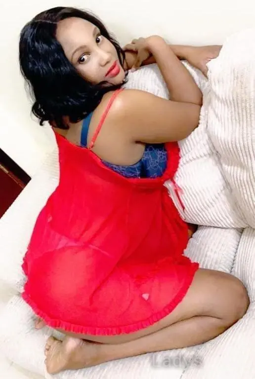 Melissa, 25 years beautiful nude Doha escorts girl, height 164 sm, Weight  kg