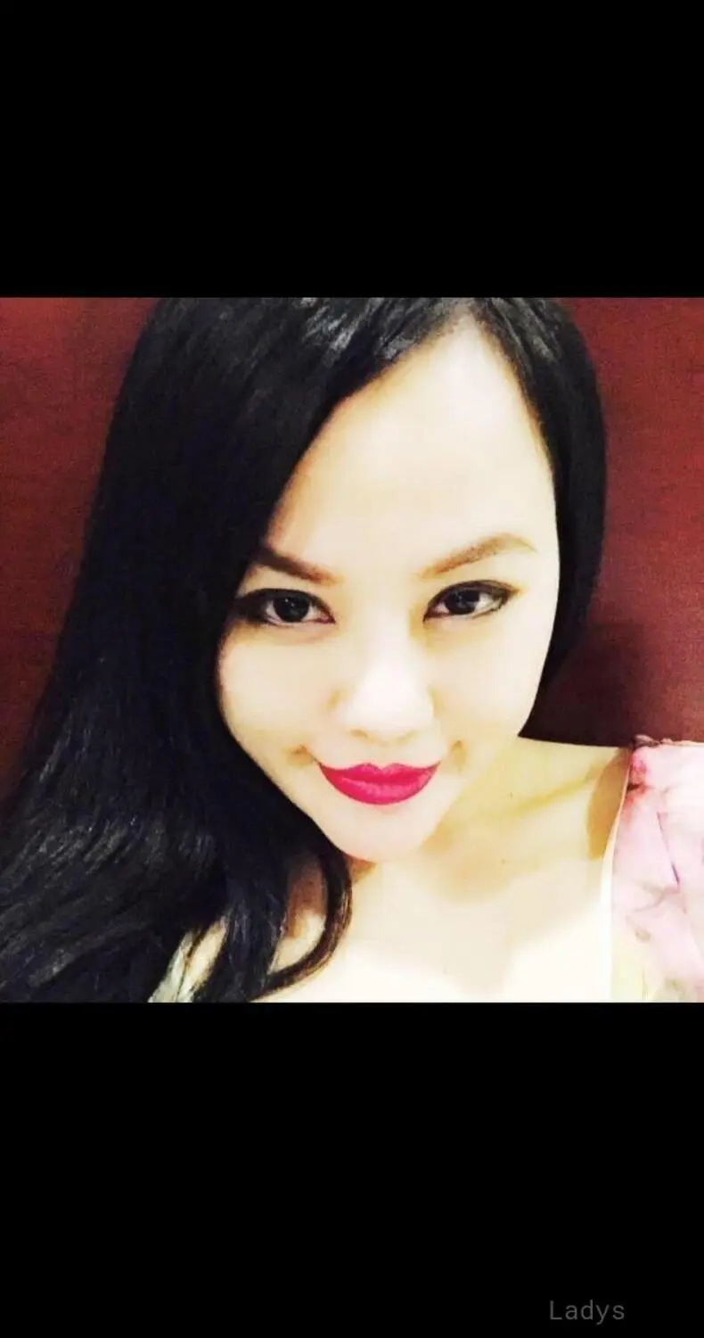 Meomeo, 25 years beautiful nude Doha escorts girl, height 165 sm, Weight kg