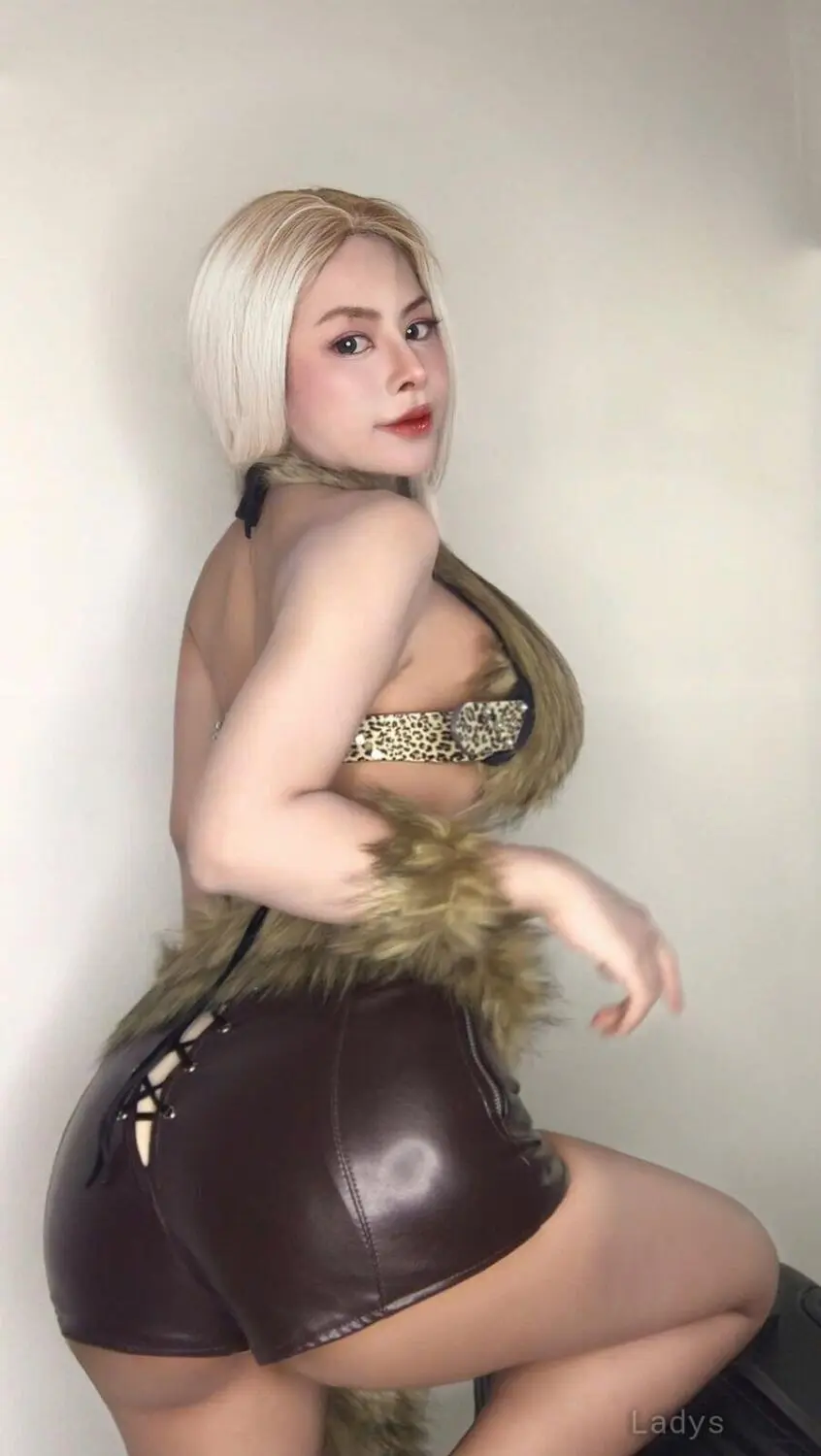 Minhtlin, 26 years beautiful nude Doha escorts girl, height 160 sm, Weight kg