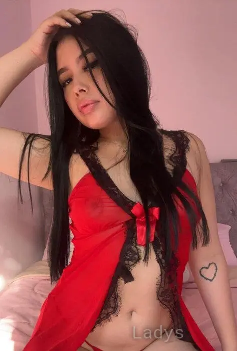 Nicol, 21 years beautiful nude Doha escorts girl, height 169 sm, Weight 54 kg