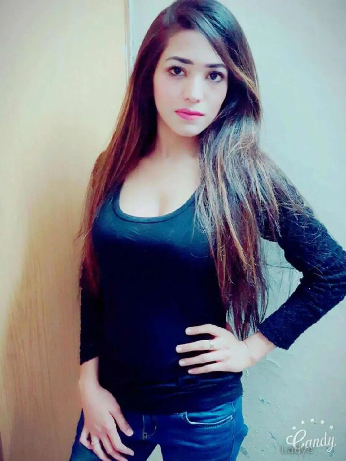 Nisha, 22 years beautiful nude Doha escorts girl, height 170 sm, Weight  kg