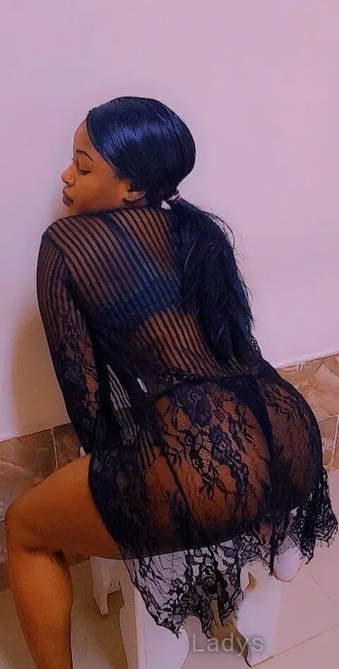 Stacy, 20 years beautiful nude Doha escorts girl, height 156 sm, Weight  kg