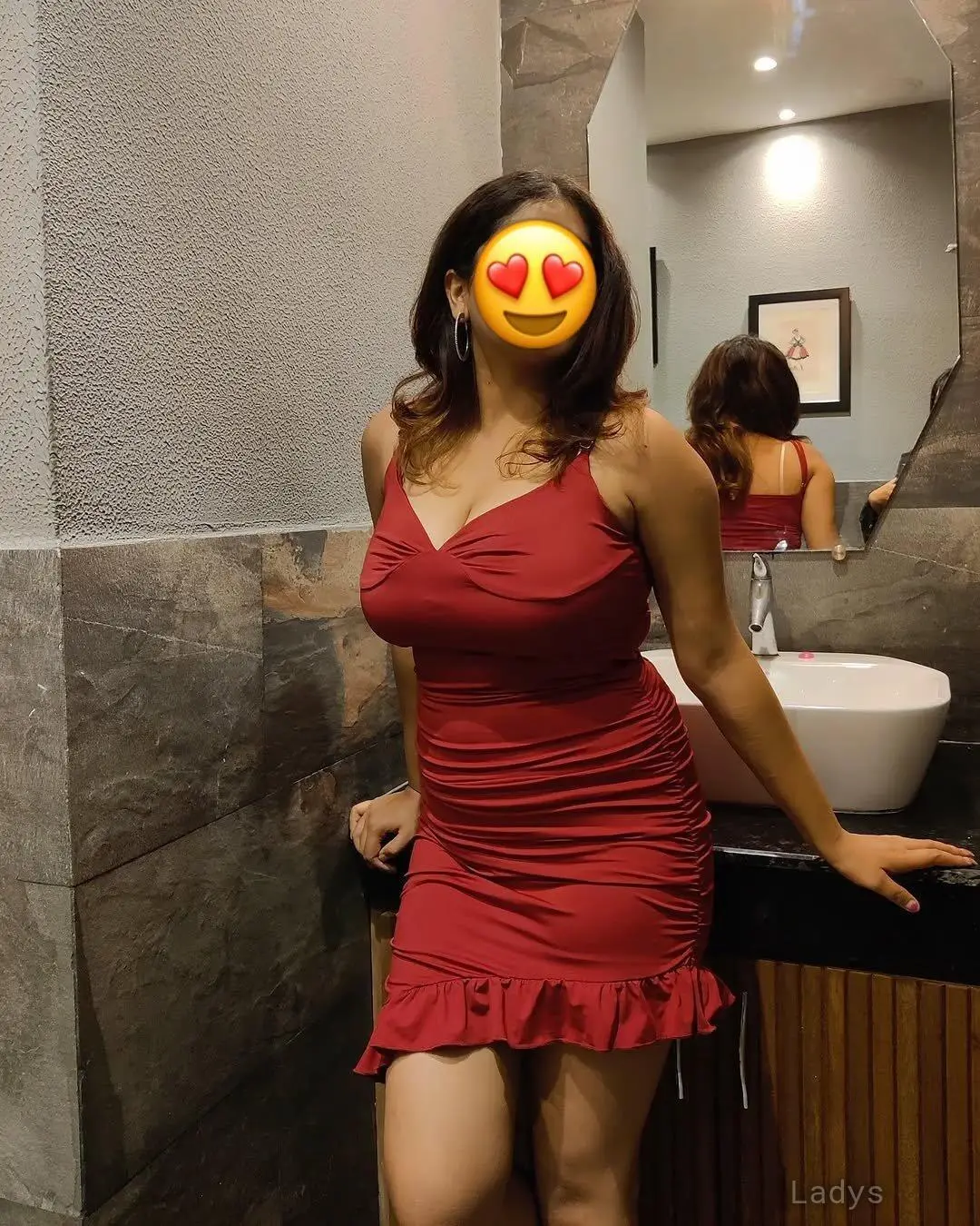 Veni, 26 years beautiful nude Doha escorts girl, height  sm, Weight  kg