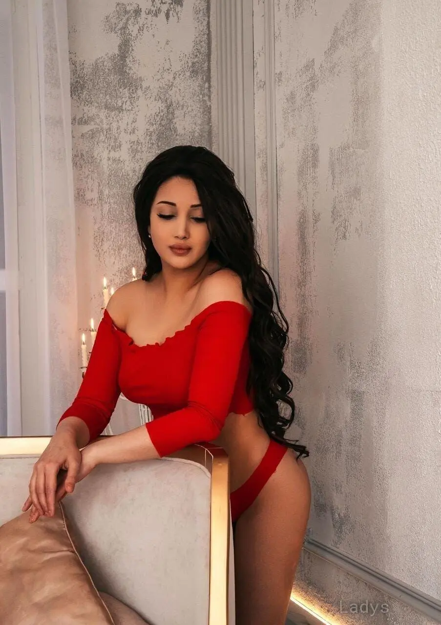 Yo Yo, 23 years beautiful nude Doha escorts girl, height 168 sm, Weight  kg