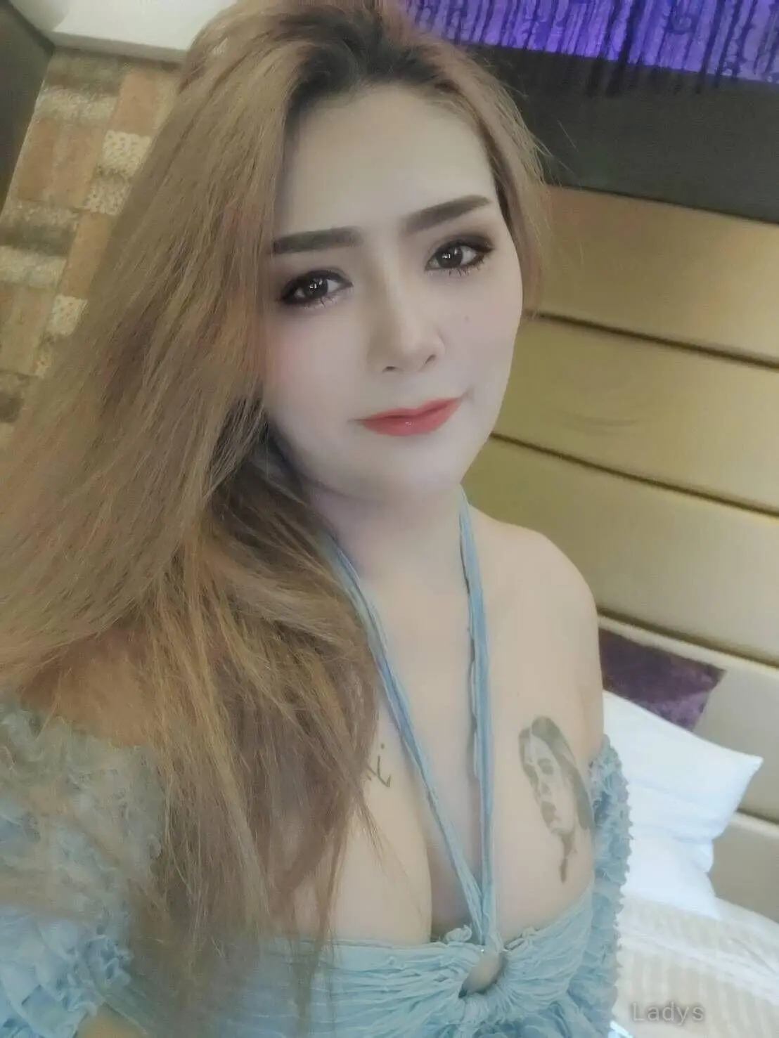 Youyou, 20 years beautiful nude Doha escorts girl, height 165 sm, Weight  kg