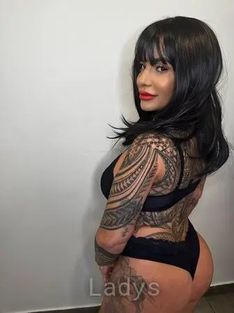 ARIANA, 30 years beautiful nude Dortmund escorts girl, height 157 sm, Weight 64 kg