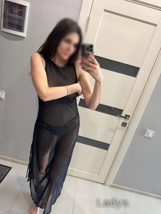 Melina, 25 years beautiful nude Dortmund escorts girl, height 170 sm, Weight 56 kg