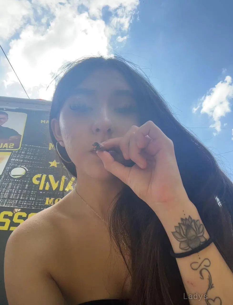 I'm available for hook up and sex, 23 years beautiful nude Dover escorts girl, height 169 sm, Weight 57 kg