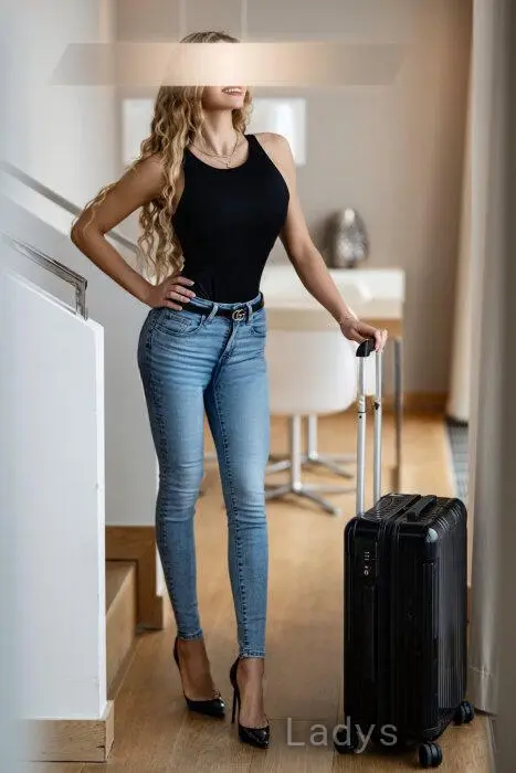 Kylie Affair, 30 years beautiful nude Düsseldorf escorts girl, height 169 sm, Weight 55 kg