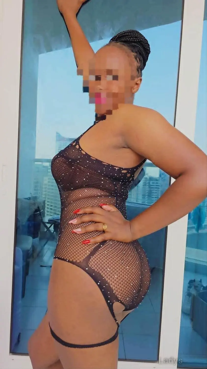 Chloe, 24 years asian escorts girl, height 165 sm, Weight  kg, Dubai eacort